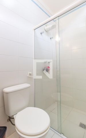 Casa à venda com 130m², 3 quartos e 2 vagasBanheiro