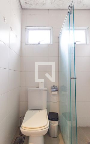 Casa à venda com 130m², 3 quartos e 2 vagasBanheiro da Suíte 1