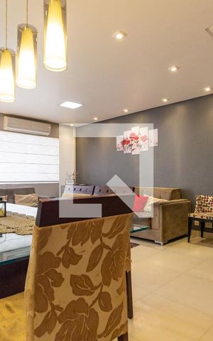 Casa à venda com 130m², 3 quartos e 2 vagasSala