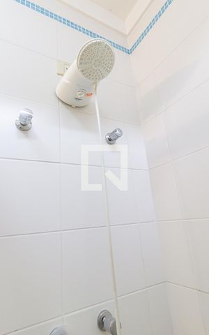 Casa à venda com 130m², 3 quartos e 2 vagasBanheiro