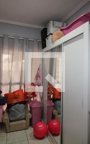 Casa à venda com 180m², 2 quartos e 3 vagasQuarto 1