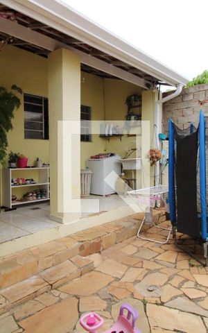 Casa à venda com 180m², 2 quartos e 3 vagasQuintal