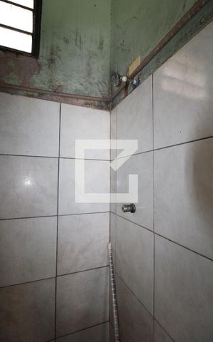 Casa à venda com 180m², 2 quartos e 3 vagasBanheiro do Salão
