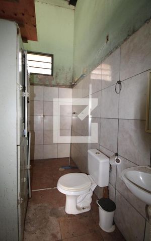 Casa à venda com 180m², 2 quartos e 3 vagasBanheiro do Salão