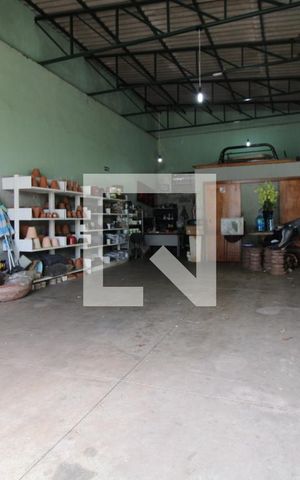 Casa à venda com 180m², 2 quartos e 3 vagasSalão
