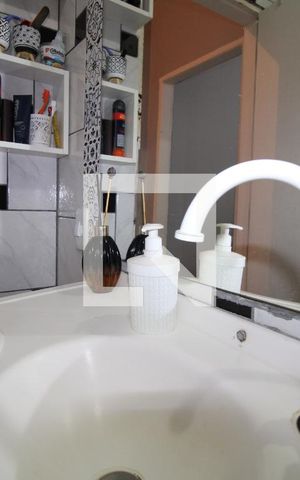 Casa à venda com 180m², 2 quartos e 3 vagasBanheiro Social