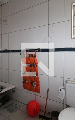 Casa à venda com 180m², 2 quartos e 3 vagasBanheiro do Suíte
