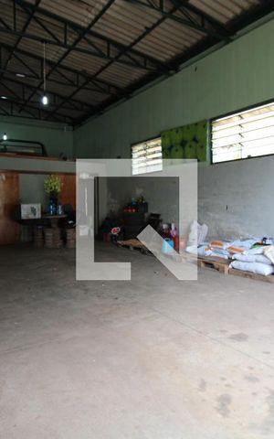 Casa à venda com 180m², 2 quartos e 3 vagasSalão