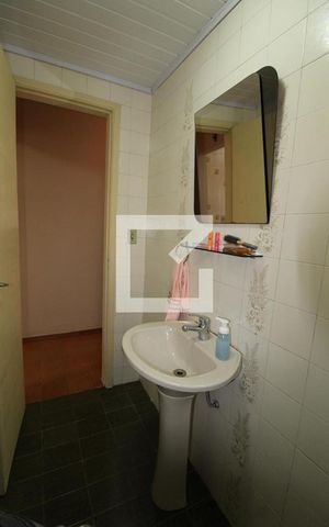 Casa à venda com 198m², 3 quartos e 2 vagasBanheiro 2