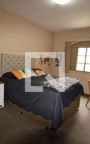 Casa à venda com 198m², 3 quartos e 2 vagasQuarto 3