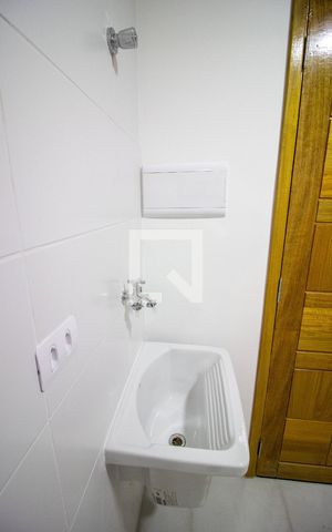 Studio para alugar com 28m², 1 quarto e sem vaga Studio para alugar com 28m², 1 quarto e sem vagaArea de Serviço