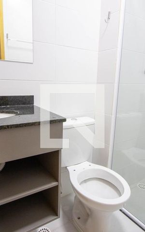 Studio para alugar com 28m², 1 quarto e sem vaga Studio para alugar com 28m², 1 quarto e sem vagaBanheiro
