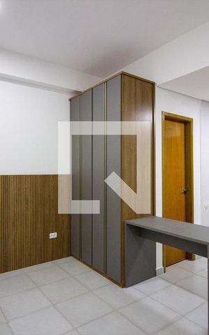 Studio para alugar com 28m², 1 quarto e sem vaga Studio para alugar com 28m², 1 quarto e sem vagaQuarto e Sala
