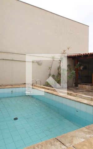 Casa para alugar com 242m², 3 quartos e 4 vagasÁrea Externa