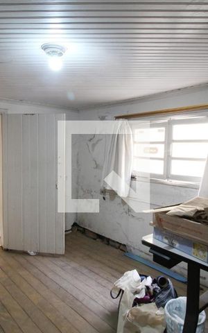 Casa para alugar com 242m², 3 quartos e 4 vagasDepósito