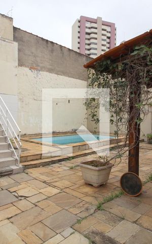 Casa para alugar com 242m², 3 quartos e 4 vagasÁrea Externa