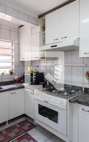 Casa à venda com 155m², 4 quartos e 2 vagas Casa à venda com 155m², 4 quartos e 2 vagasCozinha
