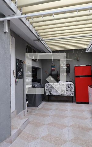Casa à venda com 180m², 2 quartos e 3 vagasQuintal