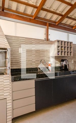 Apartamento à venda com 130m², 3 quartos e 1 vaga Apartamento à venda com 130m², 3 quartos e 1 vagaChurrasqueira