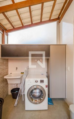 Apartamento à venda com 130m², 3 quartos e 1 vaga Apartamento à venda com 130m², 3 quartos e 1 vagaÁrea de Serviço