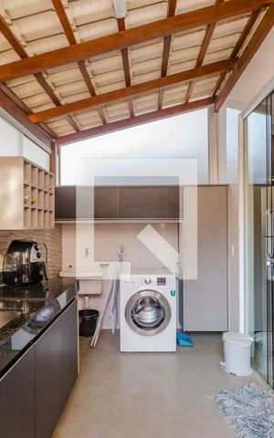 Apartamento à venda com 130m², 3 quartos e 1 vaga Apartamento à venda com 130m², 3 quartos e 1 vagaVaranda
