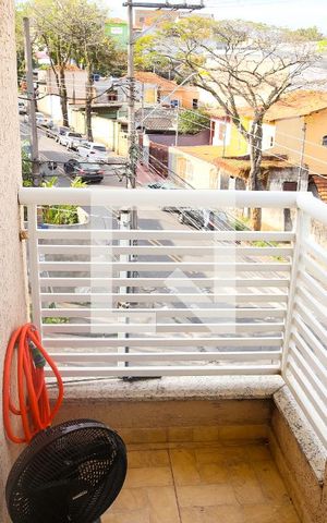 Casa à venda com 120m², 2 quartos e 3 vagas Casa à venda com 120m², 2 quartos e 3 vagasVaranda