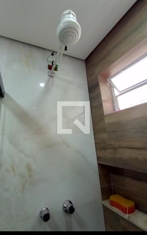 Casa para alugar com 45m², 2 quartos e sem vaga Casa para alugar com 45m², 2 quartos e sem vagaBanheiro