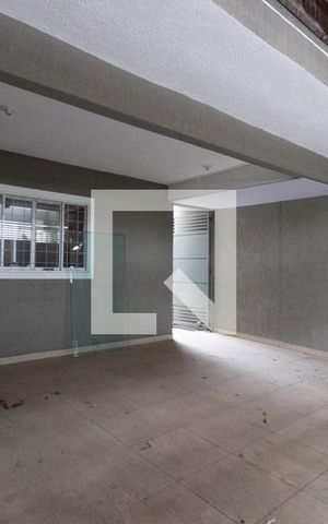 Casa à venda com 140m², 3 quartos e 2 vagas Casa à venda com 140m², 3 quartos e 2 vagasGaragem