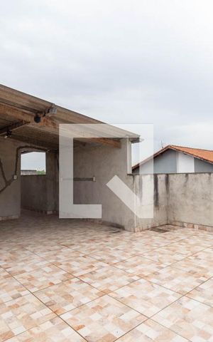 Casa à venda com 140m², 3 quartos e 2 vagas Casa à venda com 140m², 3 quartos e 2 vagasTerraço
