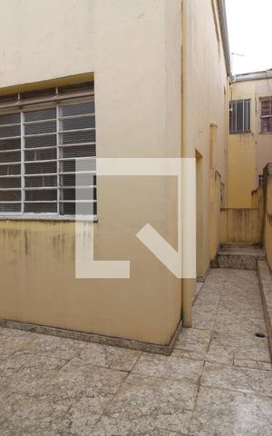 Casa para alugar com 240m², 3 quartos e 5 vagasQuintal
