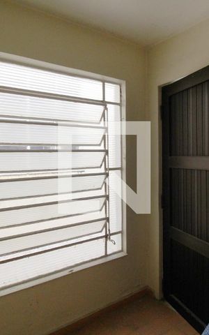 Casa para alugar com 240m², 3 quartos e 5 vagasEdícula