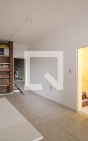 Casa para alugar com 240m², 3 quartos e 5 vagasDepósito