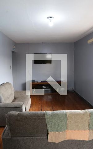 Casa à venda com 180m², 2 quartos e 5 vagasSala