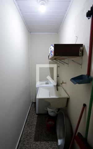 Casa à venda com 180m², 2 quartos e 5 vagasÁrea de Serviço