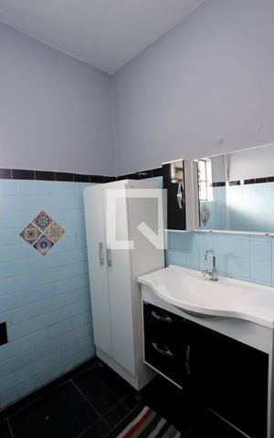 Casa à venda com 180m², 2 quartos e 5 vagasBanheiro