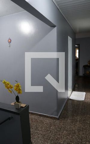 Casa à venda com 180m², 2 quartos e 5 vagasHall