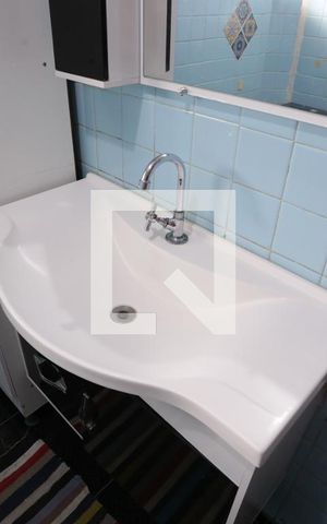Casa à venda com 180m², 2 quartos e 5 vagasBanheiro