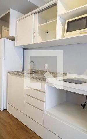 Studio para alugar com 25m², 1 quarto e sem vaga Studio para alugar com 25m², 1 quarto e sem vagaStudio Cozinha