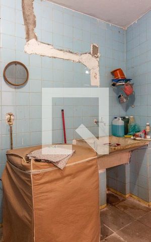 Casa à venda com 100m², 2 quartos e 3 vagas Casa à venda com 100m², 2 quartos e 3 vagasÁrea de Serviço