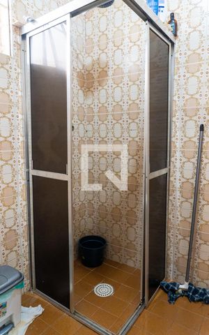 Casa à venda com 300m², 5 quartos e 4 vagasBanheiro Social Detalhe