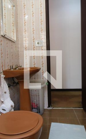 Casa à venda com 115m², 3 quartos e 2 vagasBanheiro da suíte
