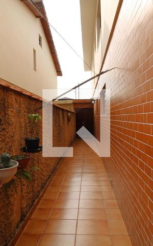 Casa à venda com 115m², 3 quartos e 2 vagasQuintal lateral