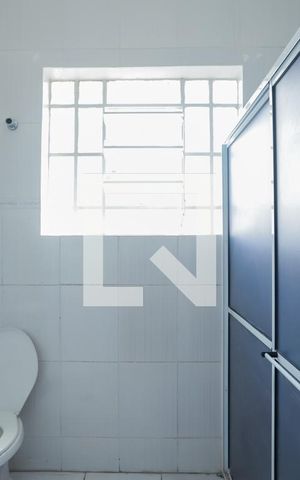Casa à venda com 200m², 3 quartos e 1 vagaBanheiro 2