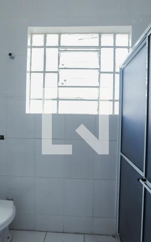 Casa à venda com 200m², 3 quartos e 1 vagaBanheiro 2
