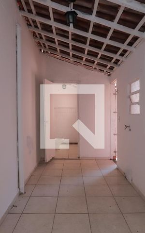 Casa à venda com 200m², 3 quartos e 1 vagaÁrea de Serviço