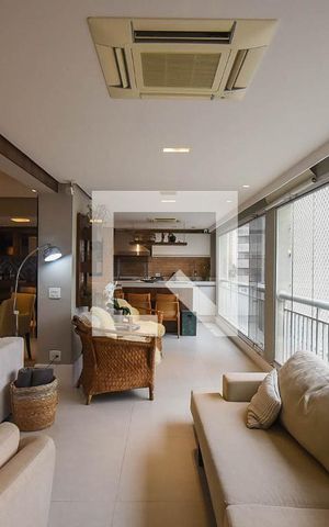 Apartamento à venda com 200m², 3 quartos e 3 vagasVaranda