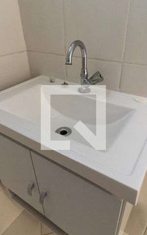 Apartamento à venda com 45m², 2 quartos e sem vagaBanheiro