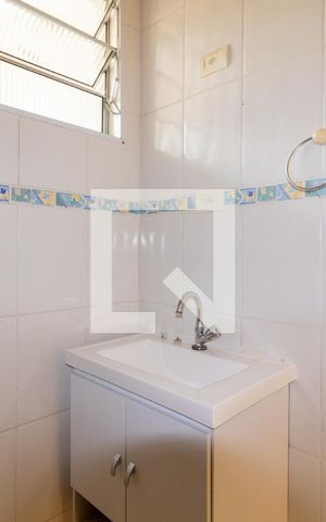 Apartamento à venda com 45m², 2 quartos e sem vagaBanheiro