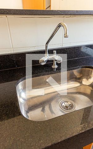 Apartamento à venda com 48m², 2 quartos e 1 vaga Apartamento à venda com 48m², 2 quartos e 1 vagaCozinha e Área de Serviço