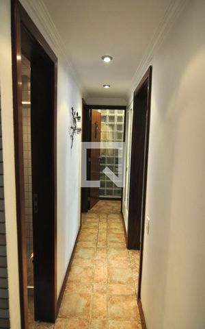 Apartamento à venda com 160m², 2 quartos e 1 vagaCorredor 